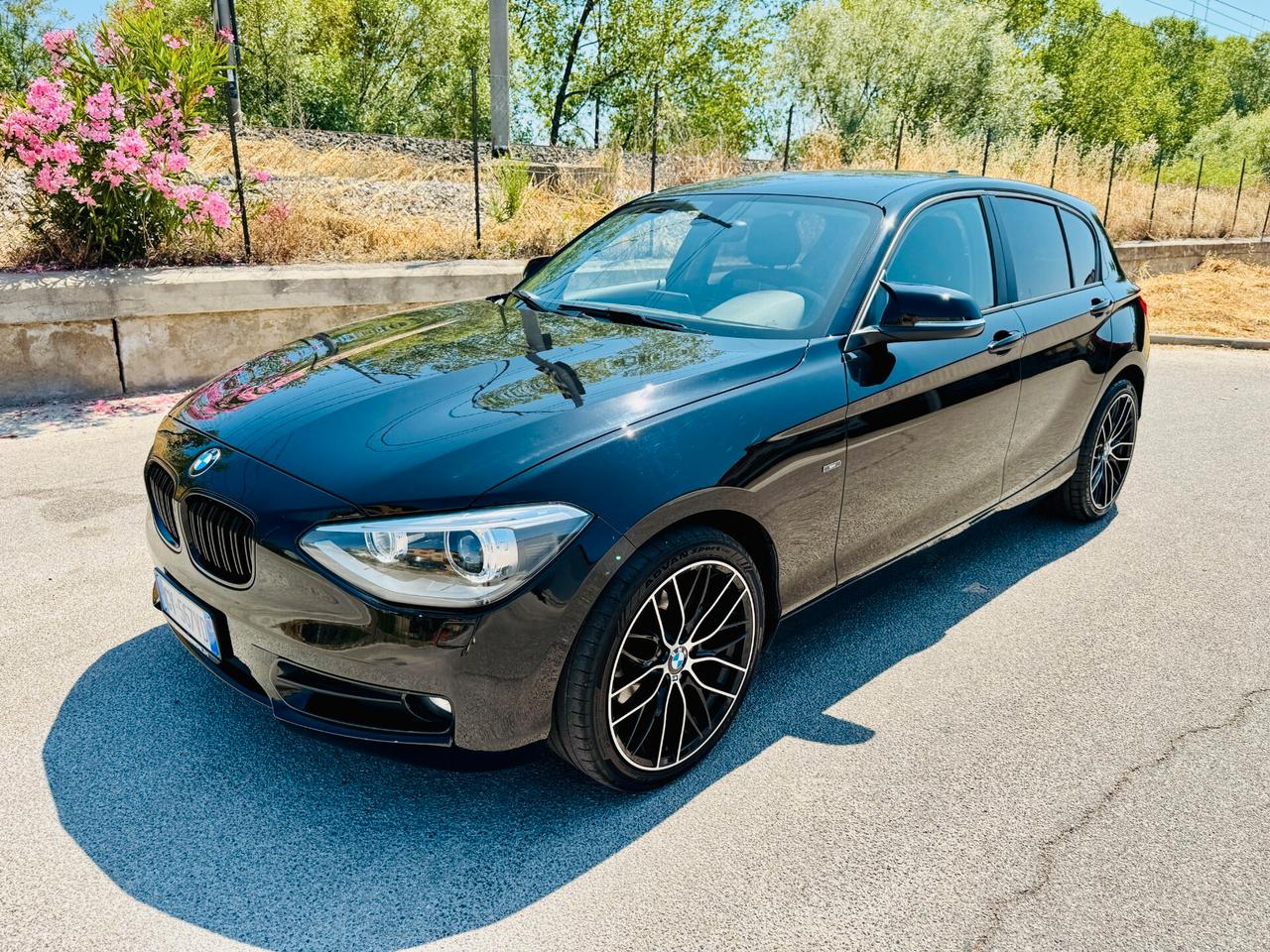 BMW 120d xDrive 5p. Sport / Led / Interni M