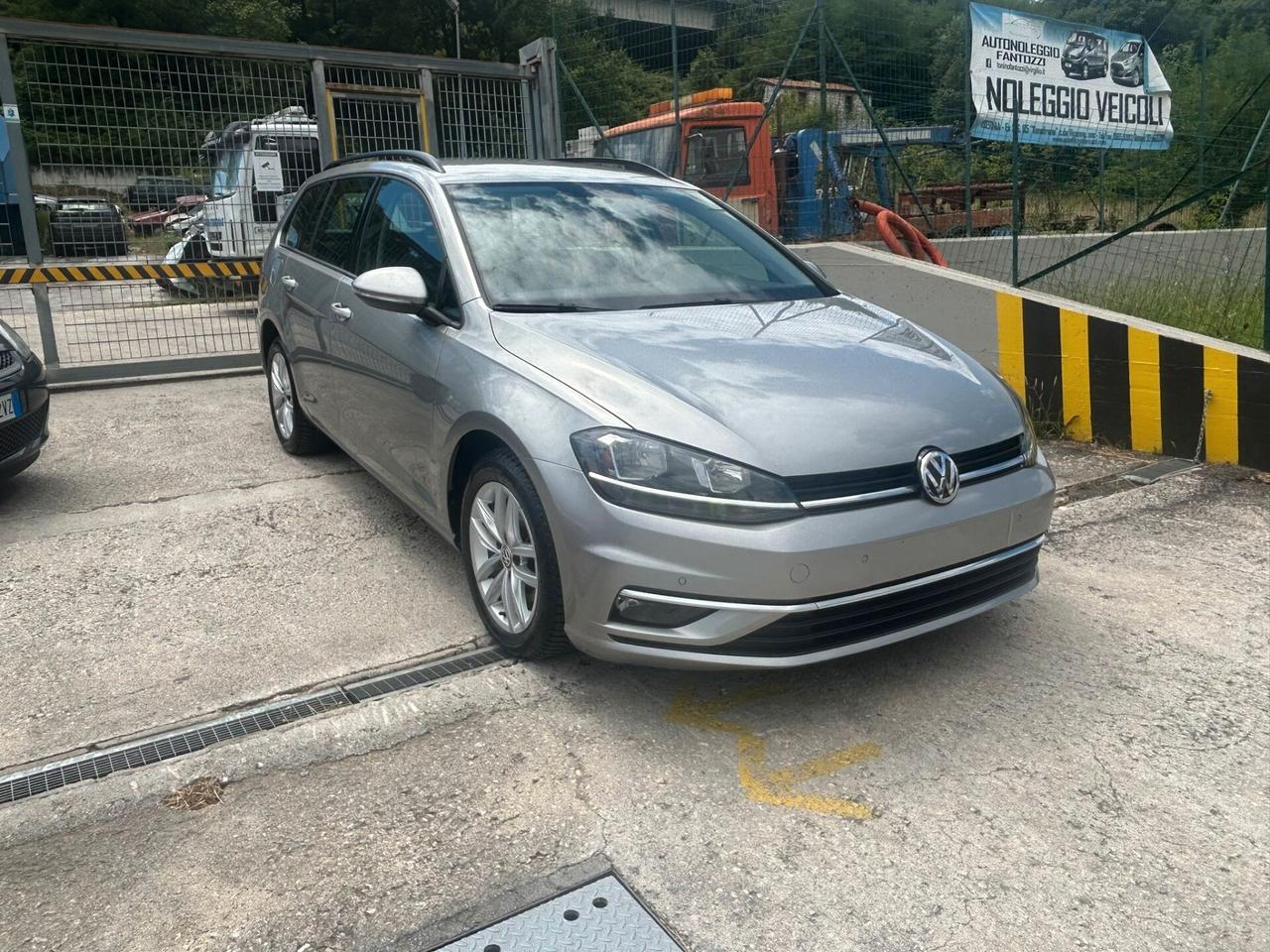 Volkswagen Golf Variant 1.6 TDI 115 CV Business BlueMotion Technology