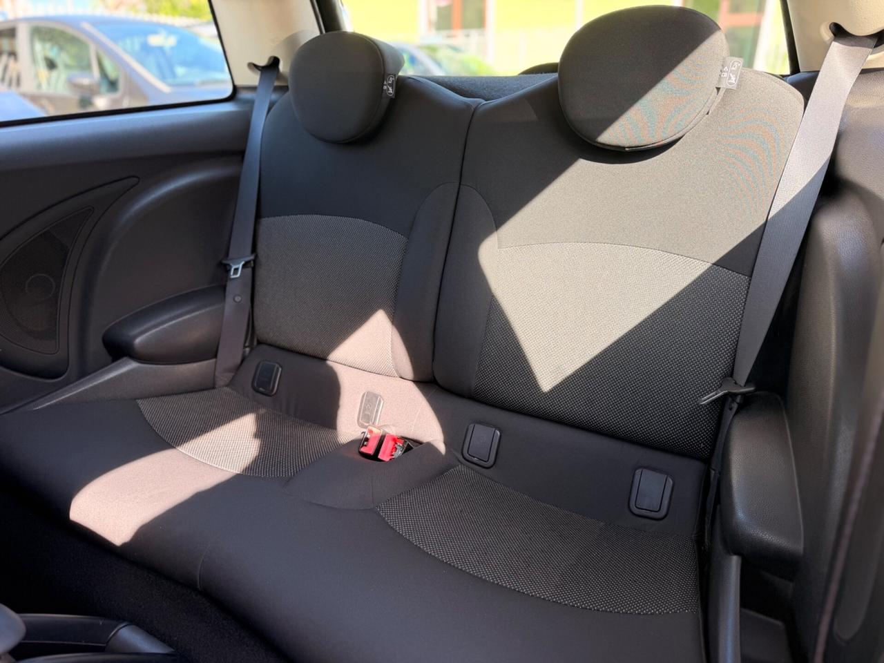 Mini 1.6 16V One 130.000 KM 2012