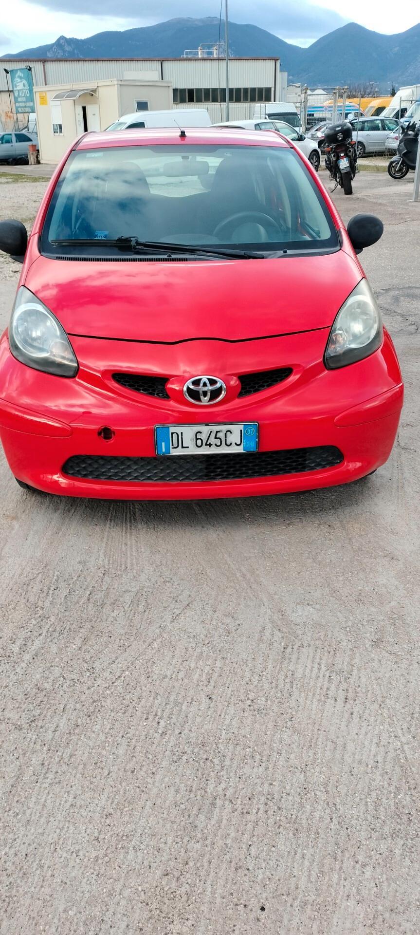 Toyota Aygo 1.0 12V VVT-i 5 porte Now