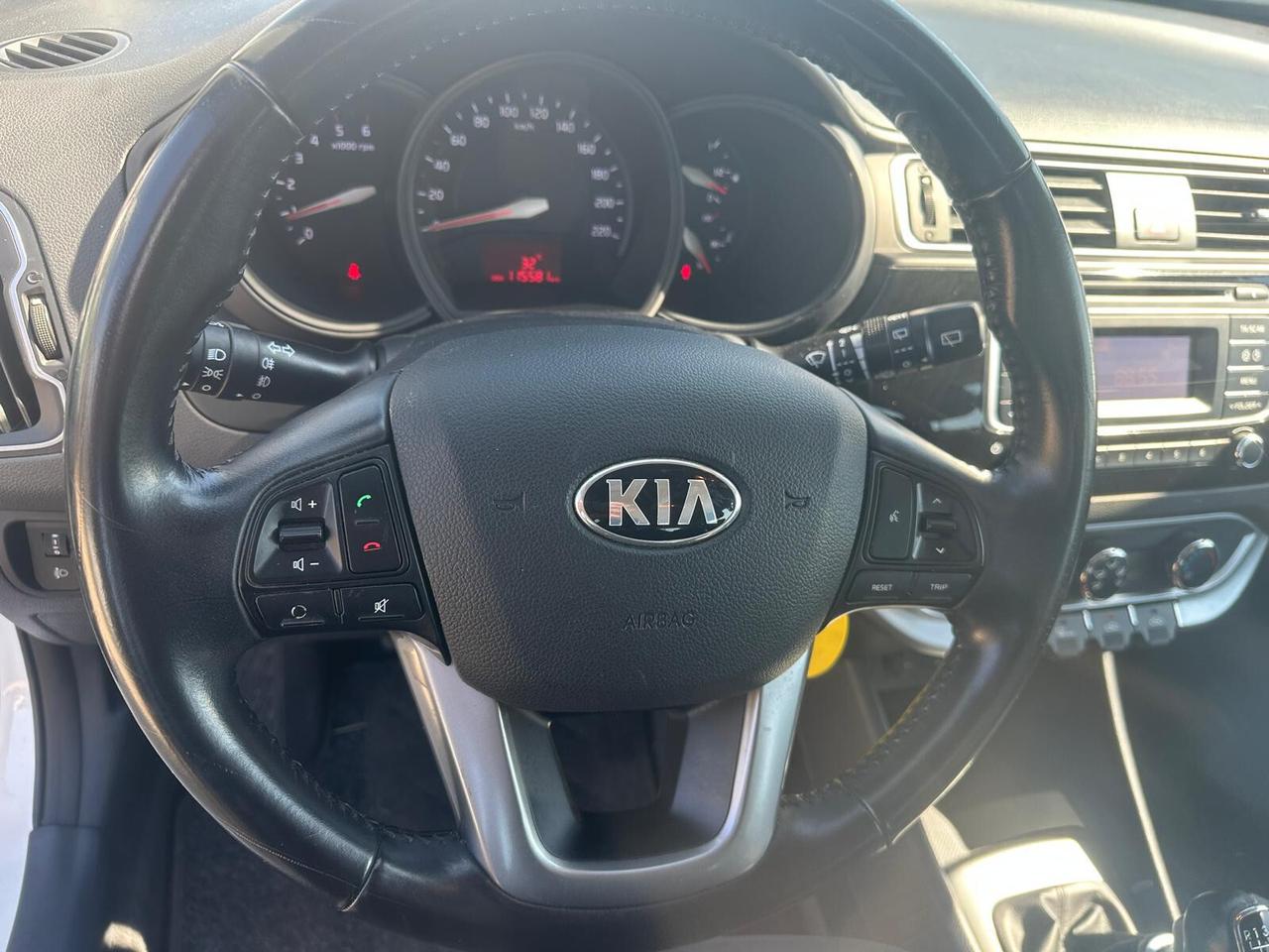 Kia Rio 1.1 CRDi Active (2016) | OK NEOPATENTATI - Consumi da Record (8.500€)