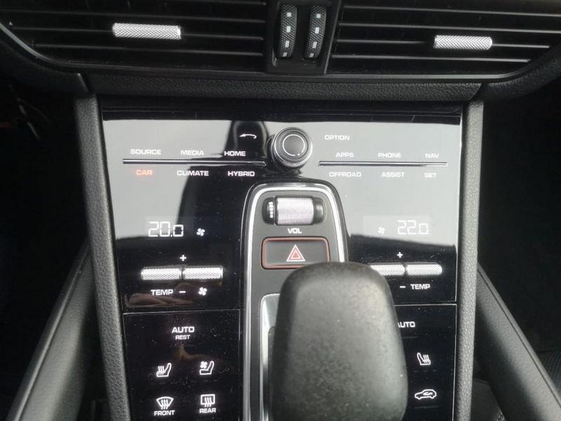 Porsche Cayenne Coupè Cayenne CoupÃ¨ CAYENNE COUPE 3.0 E-HYBRID TIPTRONIC 5P.TI