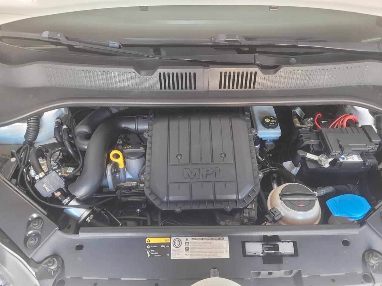 Volkswagen up! UP CROSS