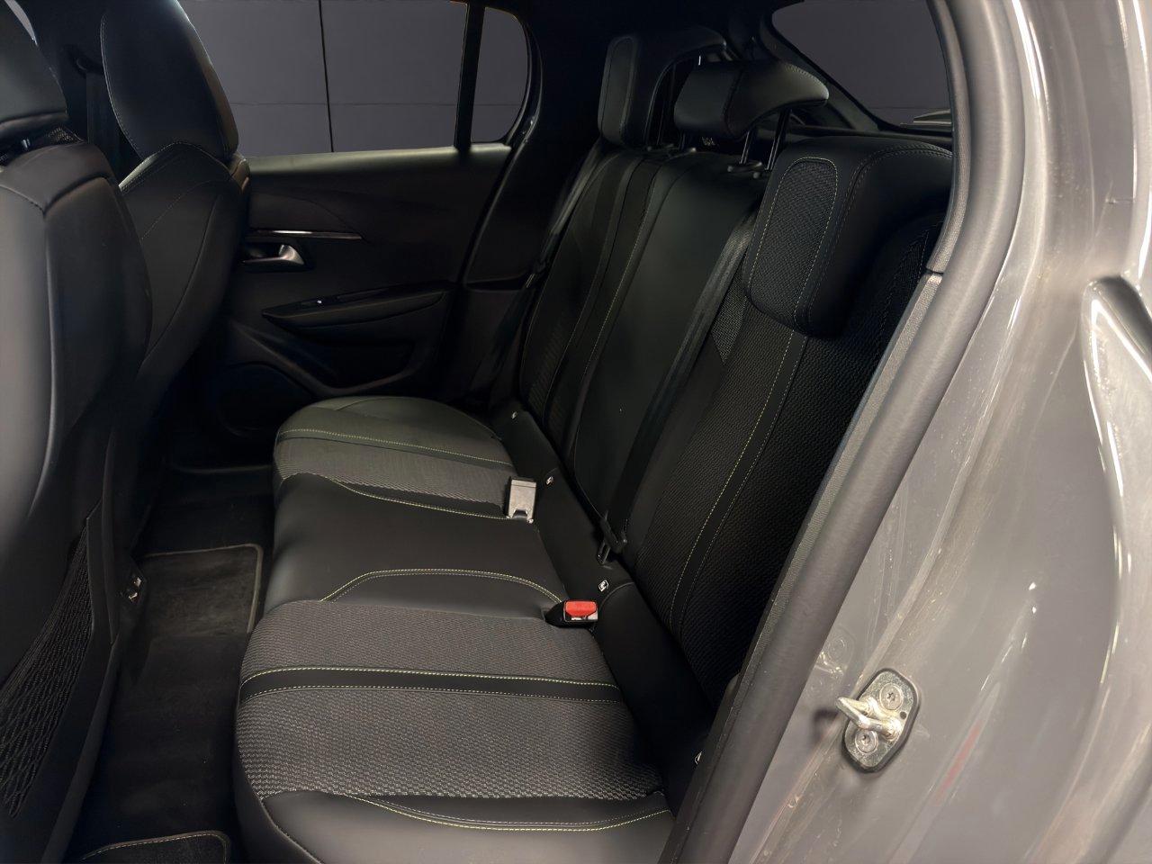 Peugeot 208 1.2 hybrid GT 145cv e-dcs 6