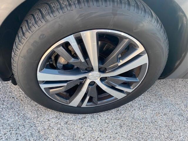 Peugeot 3008 BlueHDi 130 S&S EAT8 Allure Pack 2023 Iva Deduc.