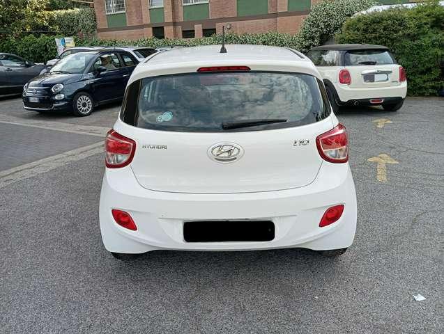 Hyundai i10 i10 1.0 Sound Edition E6