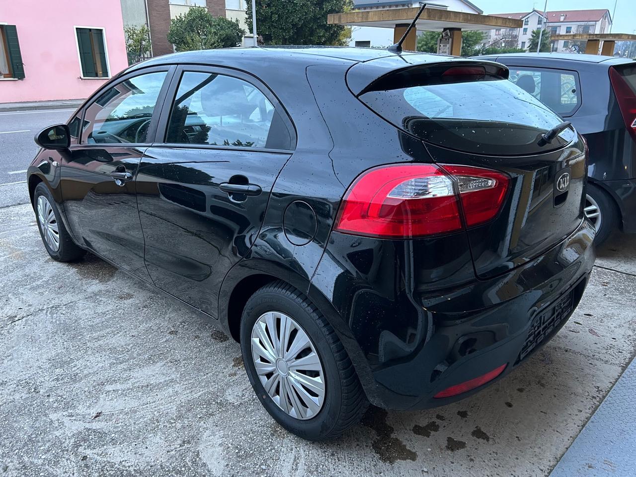 Kia Rio 1.1 CRDi 5p. Active 2013!!’ TOP!!!!!NEOPATENTATi