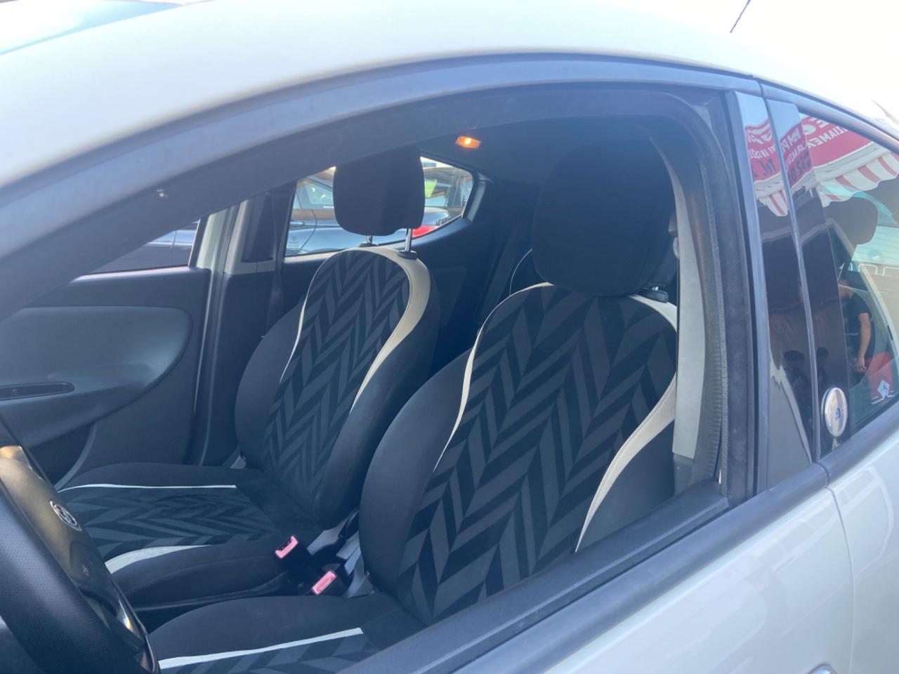 Lancia Ypsilon 1.2 69CV GPL/BENZ 2016 GARANZIA12