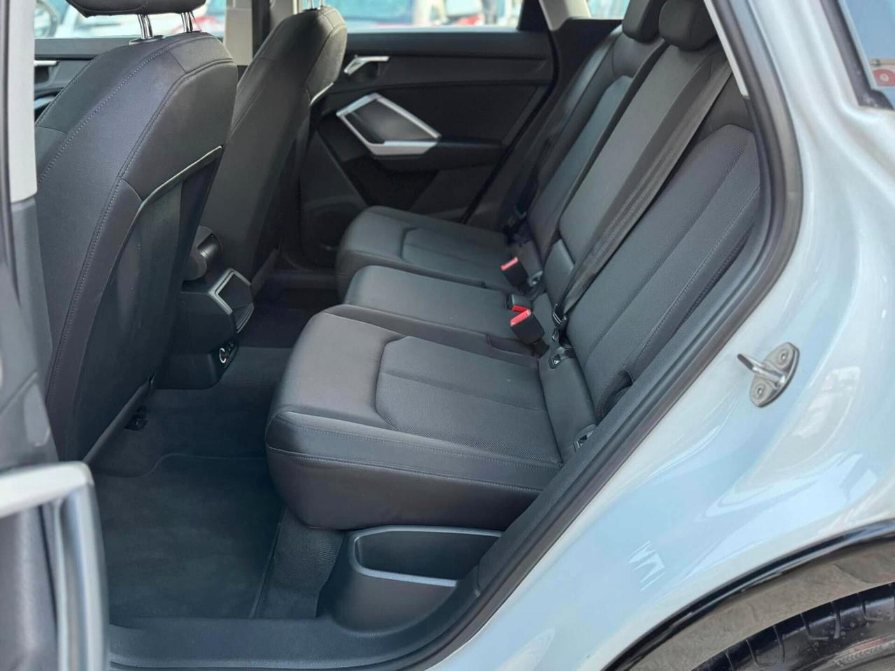 Audi Q3 Audi Q3 35 TDI S tronic Business Advanced