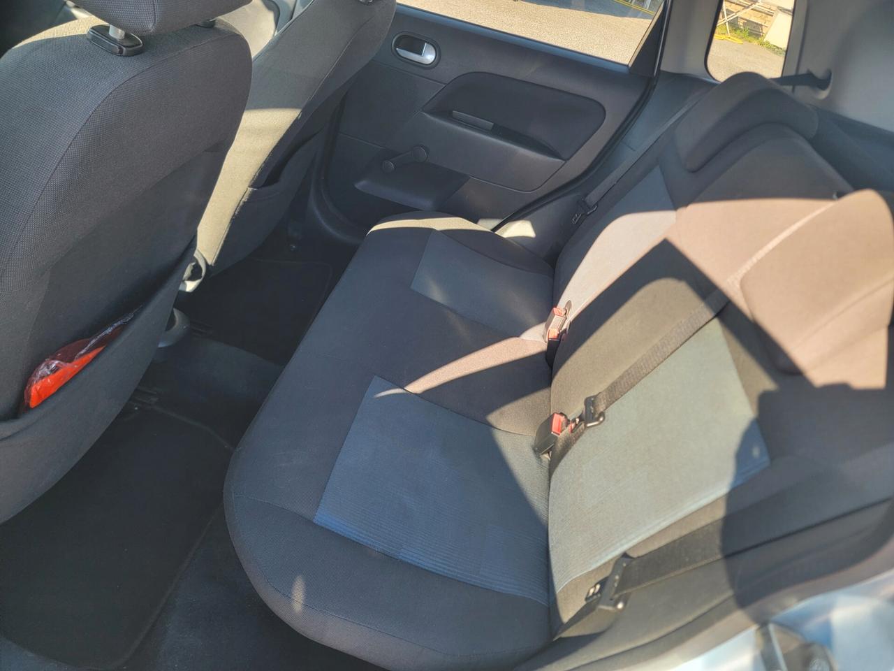 Ford Fiesta tdci 1.4 titanium 5 porte