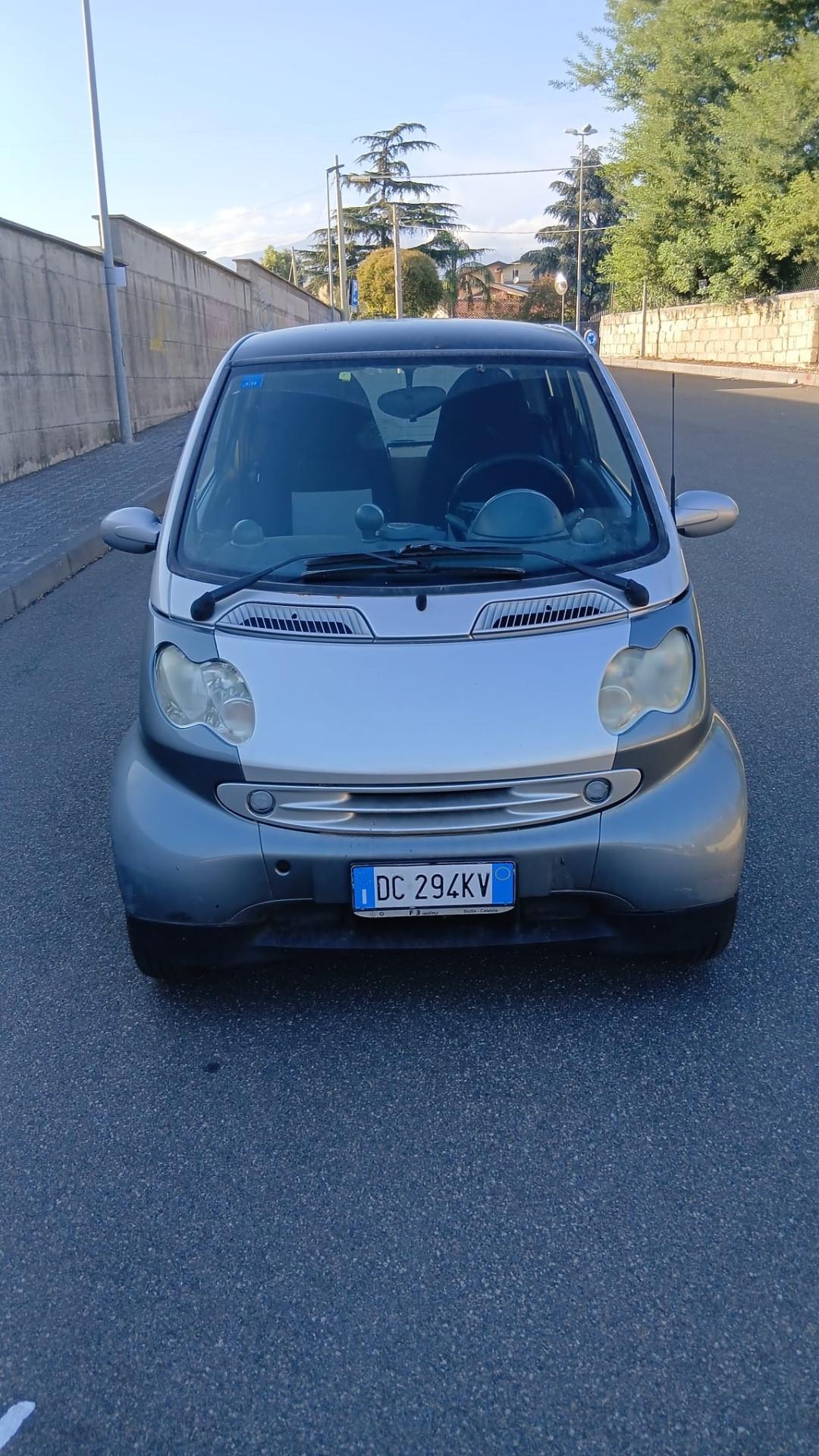 Smart ForTwo 700 coupé pure (37 kW)