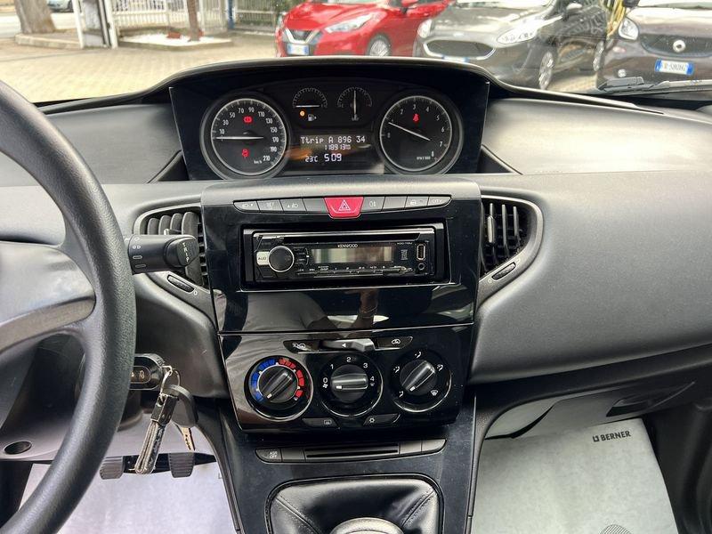 Lancia Ypsilon Ypsilon 1.2 69 CV 5 porte Elefantino
