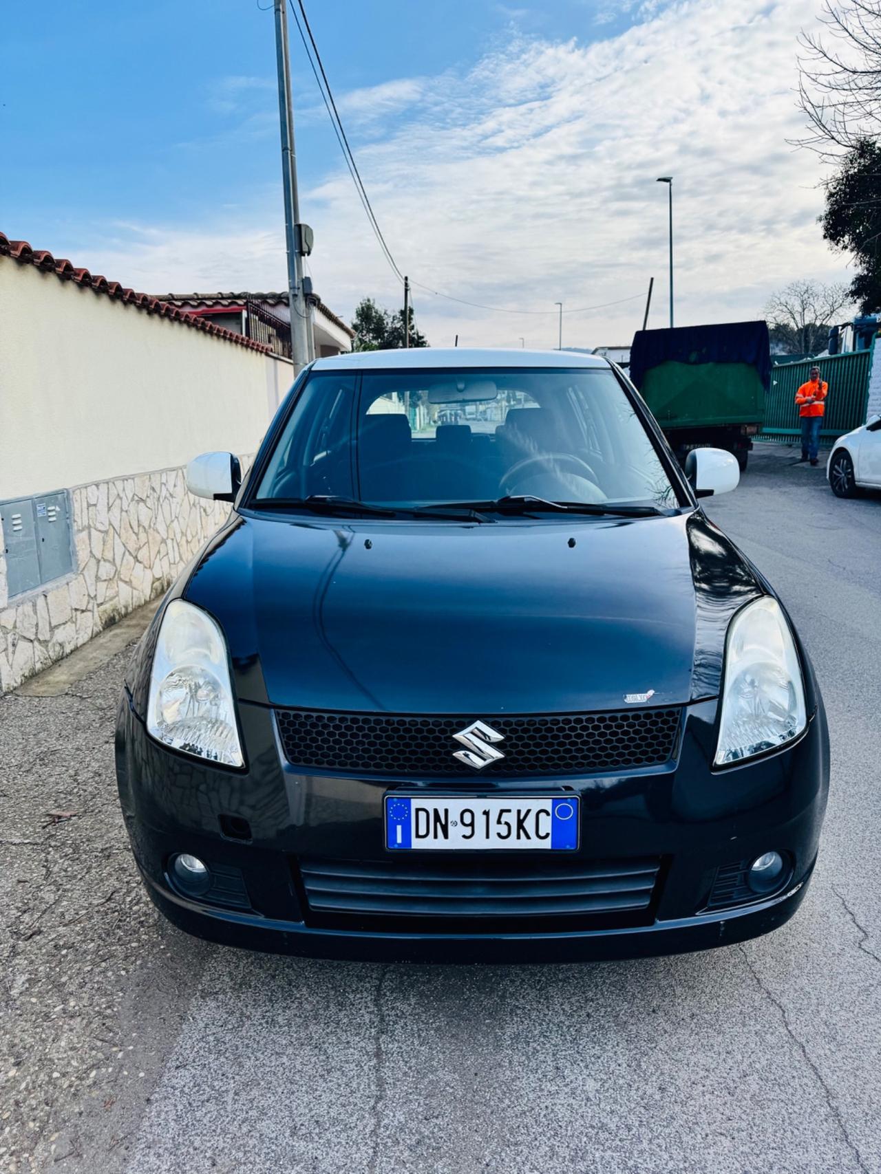 Suzuki Swift 1.3 4x4 5p.