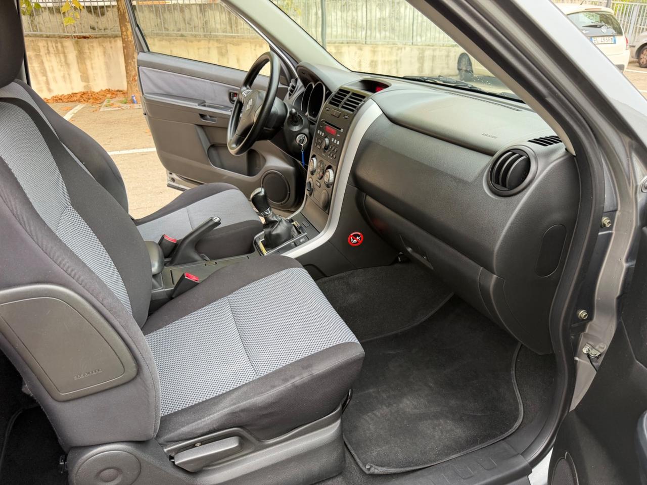 Suzuki Vitara 1.9ddis 129cv - 4x4 - 2006 nuovissima