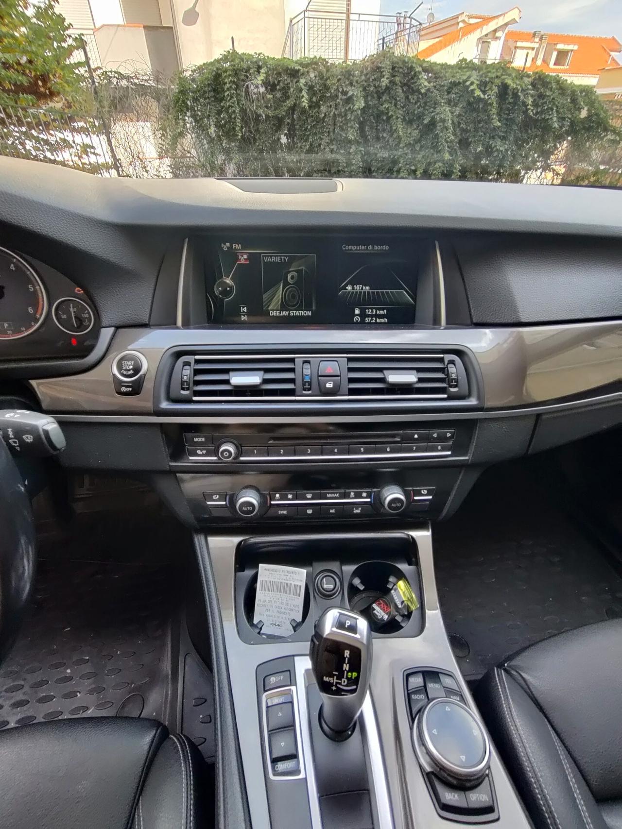 Bmw 520 525d xDrive Touring Luxury