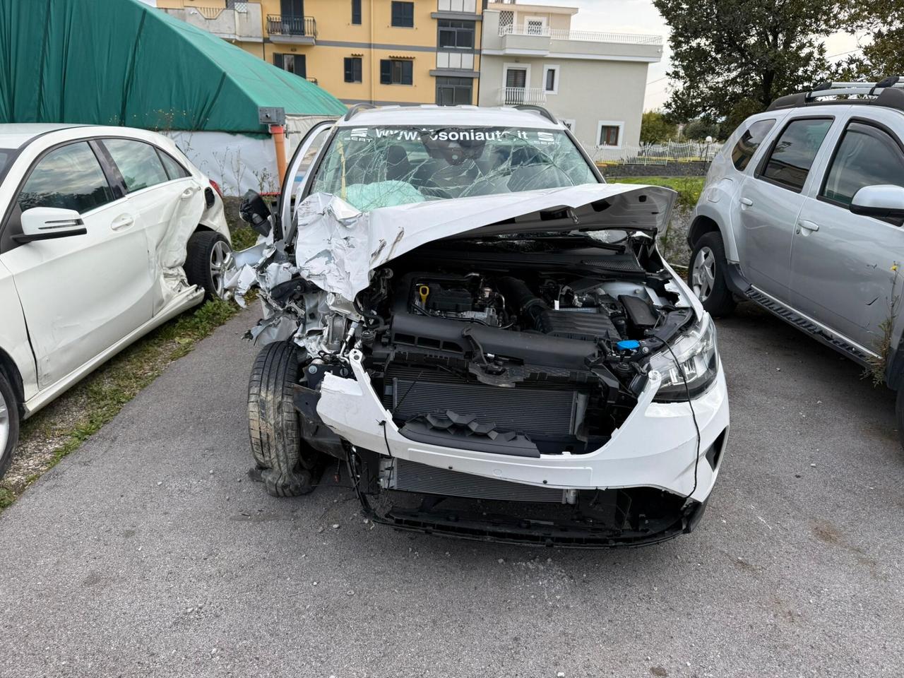 Seat Arona 1.0 Benz. 95cv (incidentata)