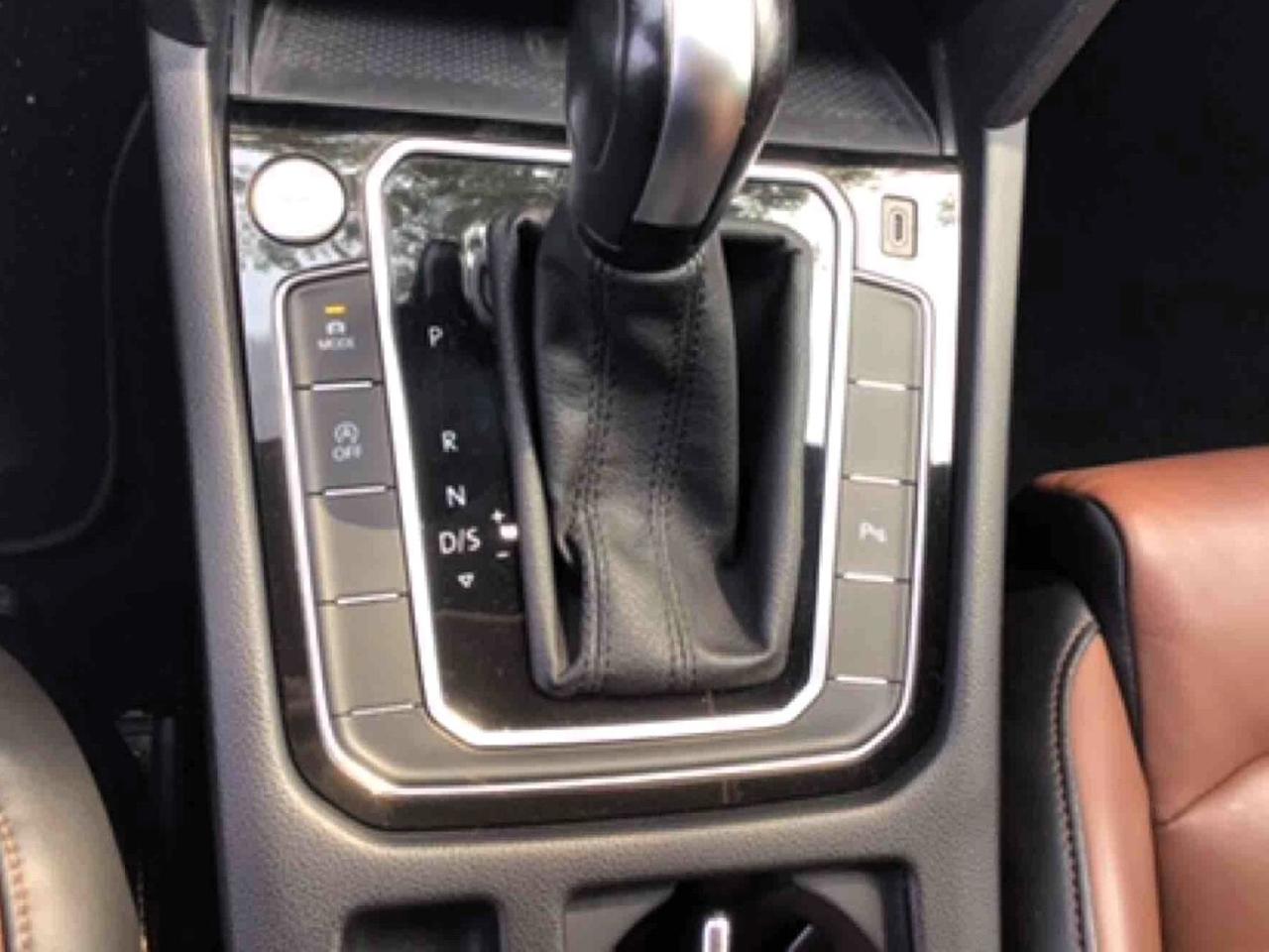 Volkswagen Passat Variant 2.0 TDI SCR 200 CV 4MOTION DSG Executive
