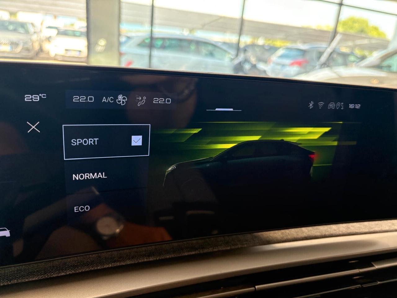 Peugeot 3008 ALLURE motore elettrico (73kWh) 210 CV SPOTICAR