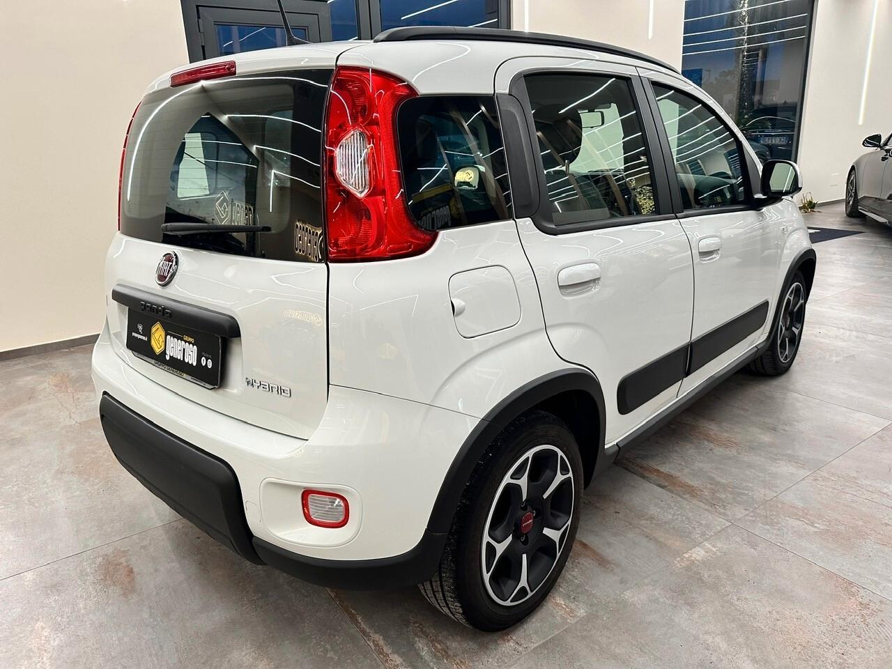 Fiat Panda 1.0 70 CV S&S Hybrid City Cross 2021