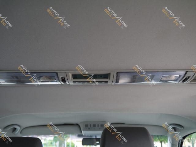 VOLKSWAGEN Caravelle 2.5 TDI/131CV 4motion 8 posti