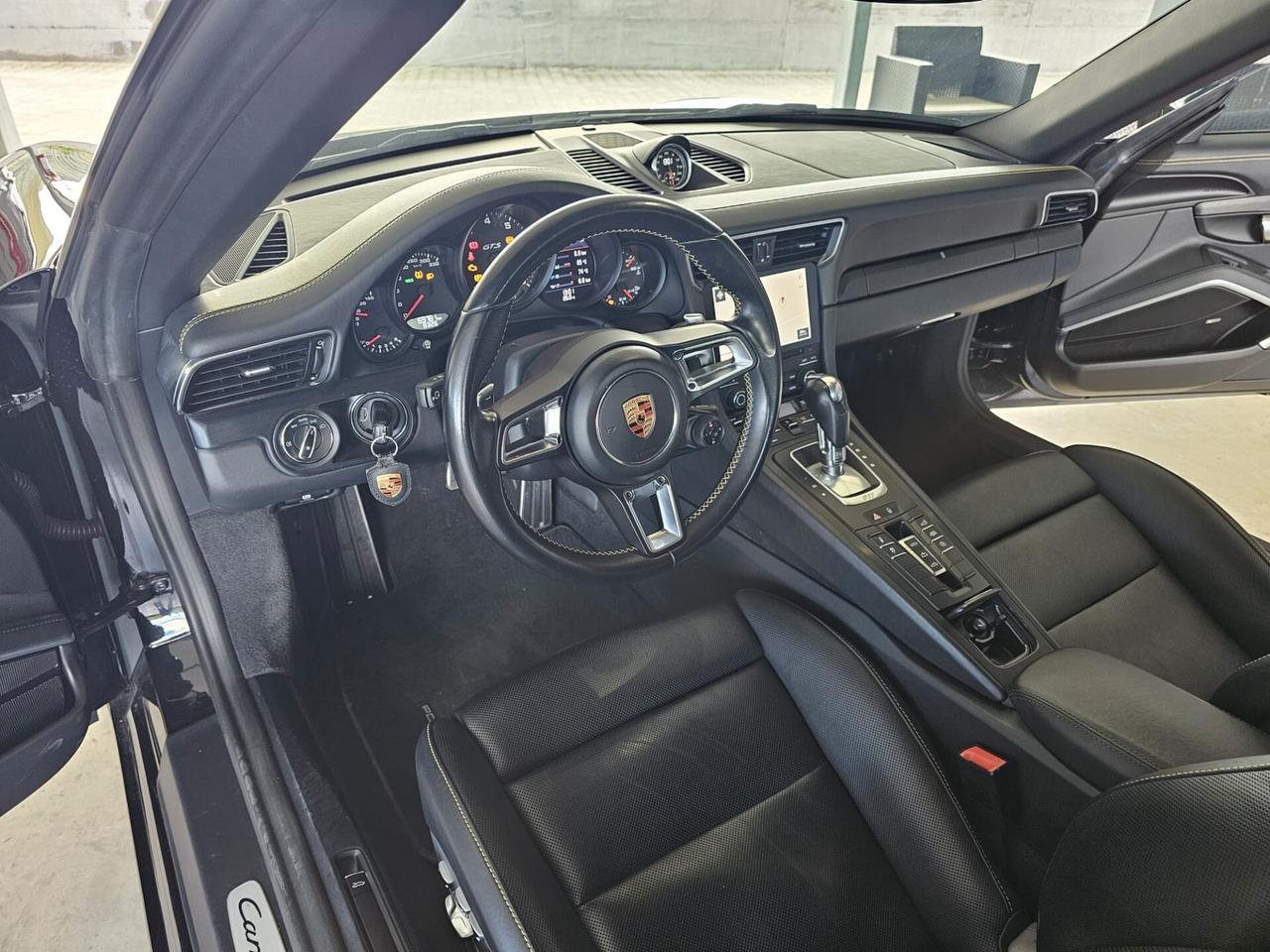 PORSCHE 911 CARRERA 4 GTS 450CV 2017