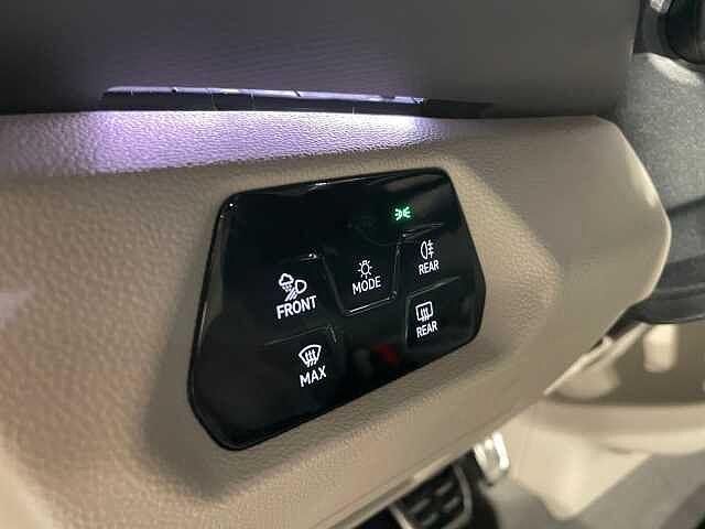 Volkswagen T7 Multivan 1.4TSI eHybrid 218CV Style (PHEV) - IVA ESPOSTA