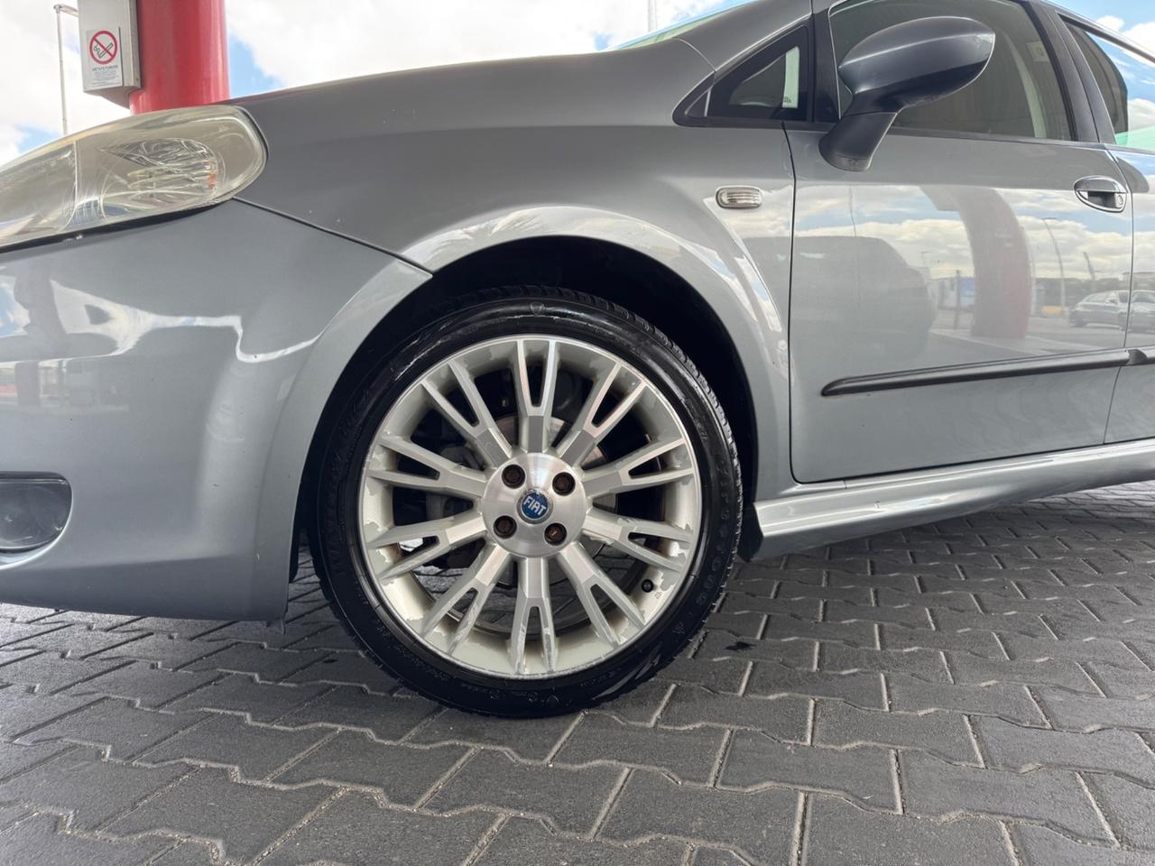 Fiat Grande Punto 1.4 Starjet 16V 5 porte Sport