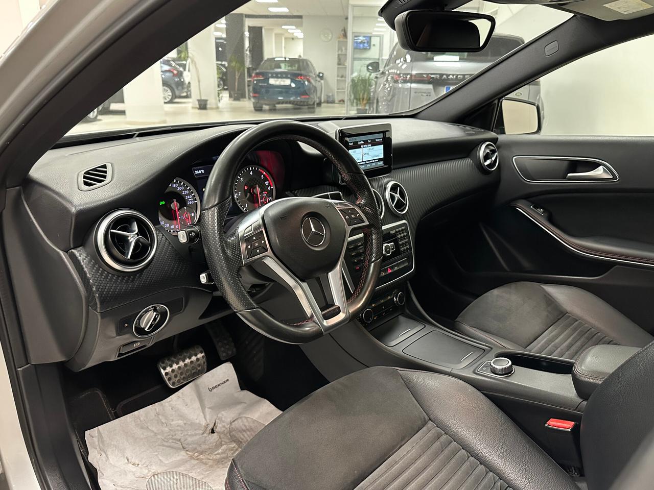 Mercedes-benz A 200 CDI Automatic Premium 136CV - 2014