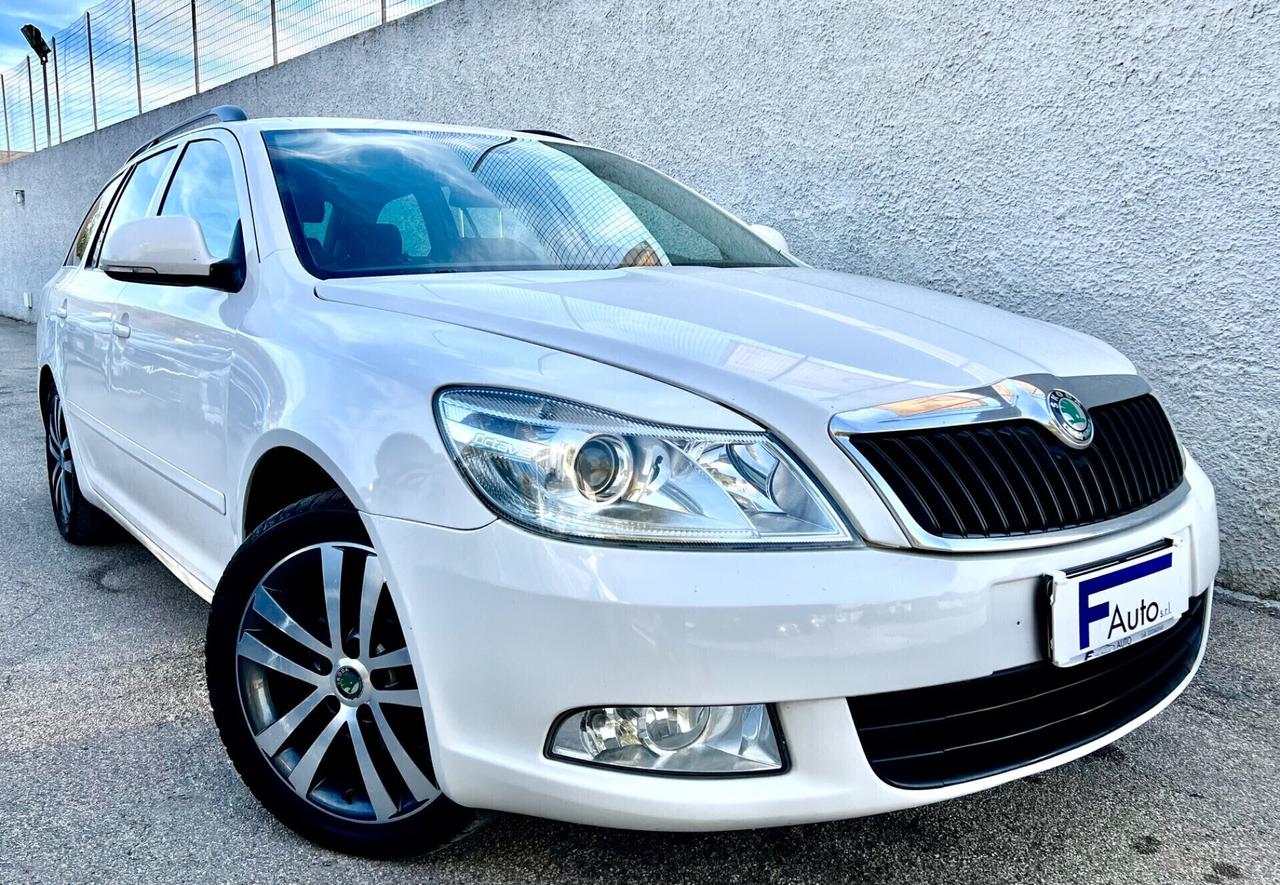 Skoda Octavia 1.6 TDI CR F.AP. Wagon Elegance