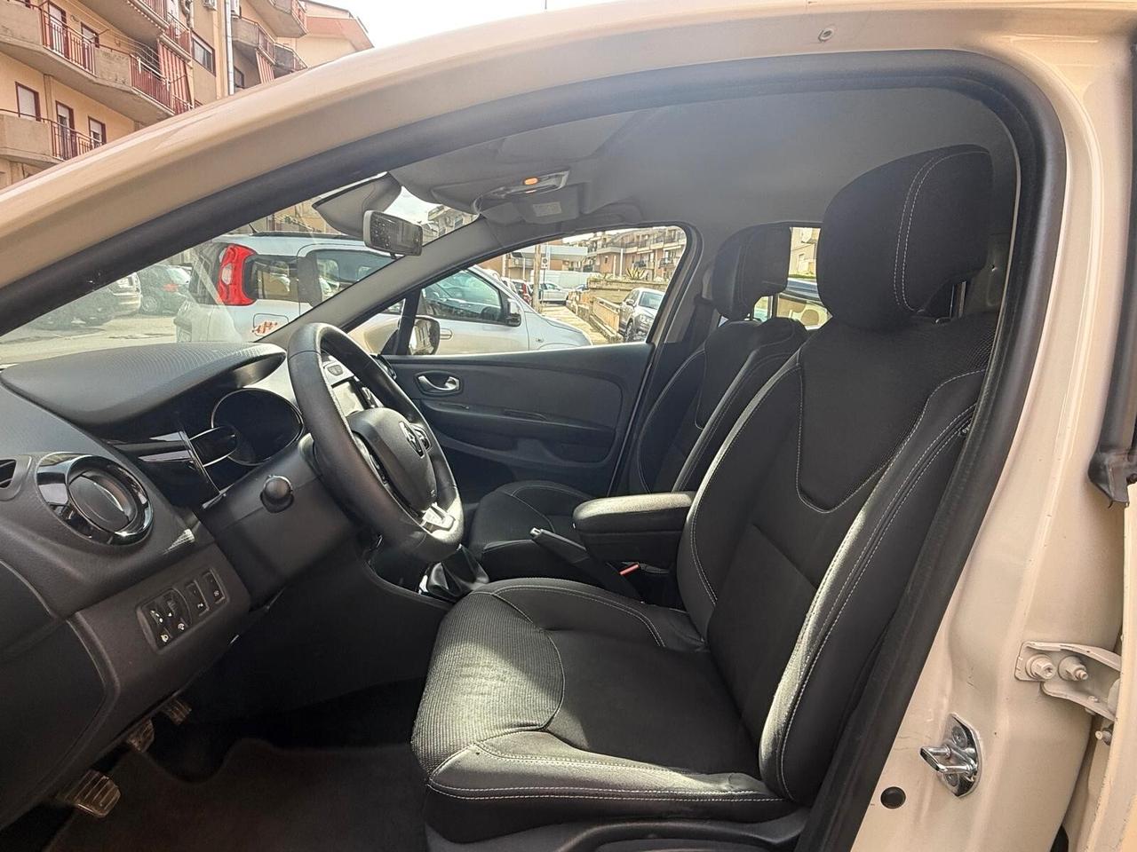 Renault Clio dCi 8V 75CV Start&Stop 5 porte Energy Life