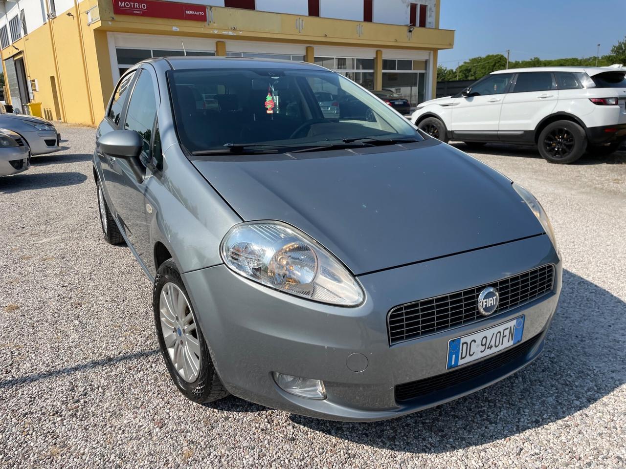 Fiat Grande Punto Grande Punto 1.4 Starjet 16V 5 porte Dynamic