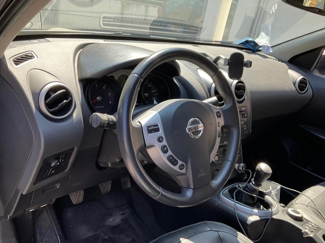 Nissan Qashqai 2.0 dCi DPF 4WD Tekna