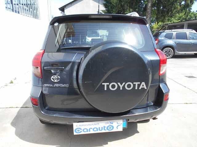 Toyota RAV4 2.2 D-4D 136 CV Sol