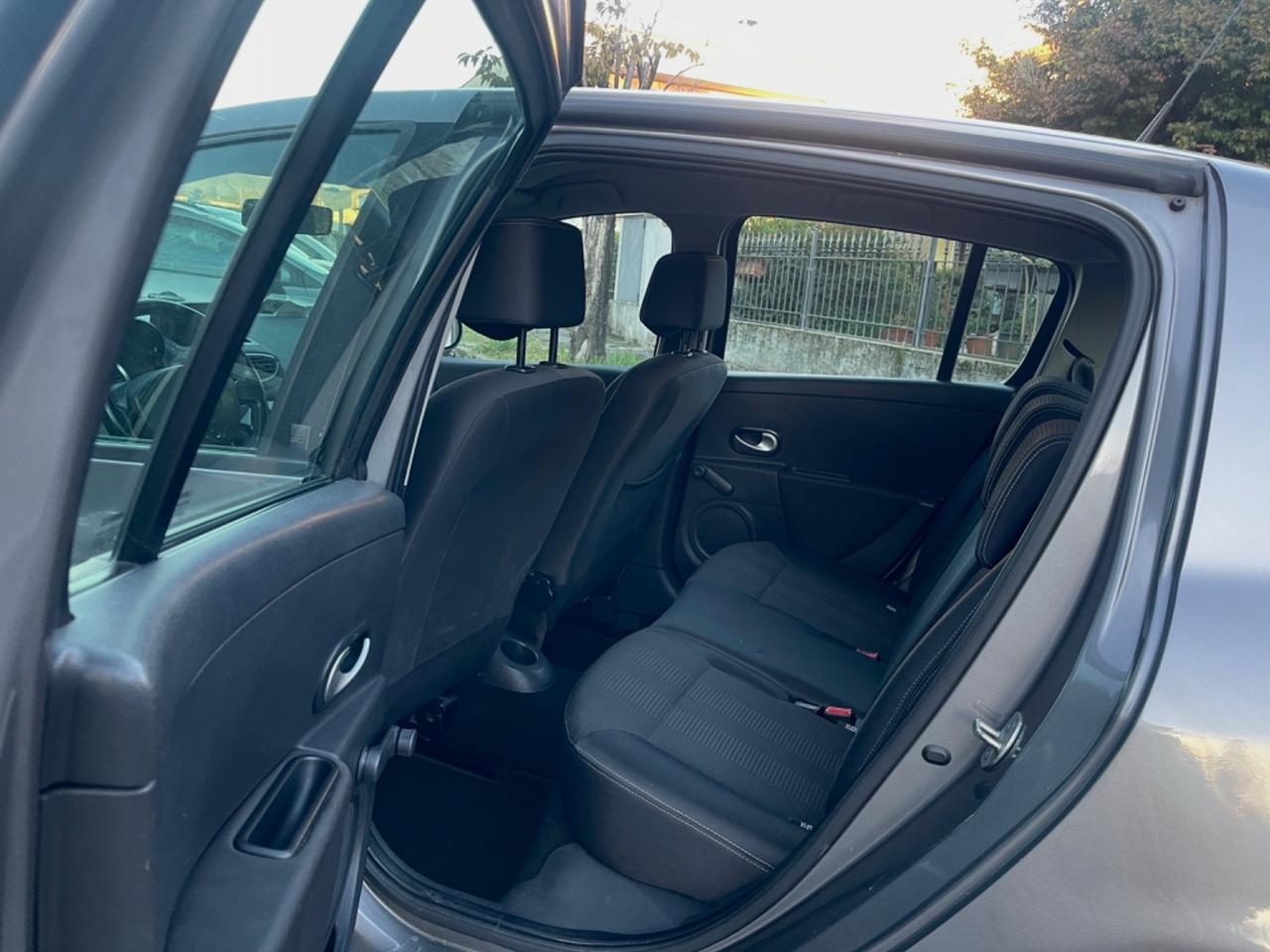 Renault Clio 1.5 dCi 75CV 5 porte Dynamique per Neopatentati