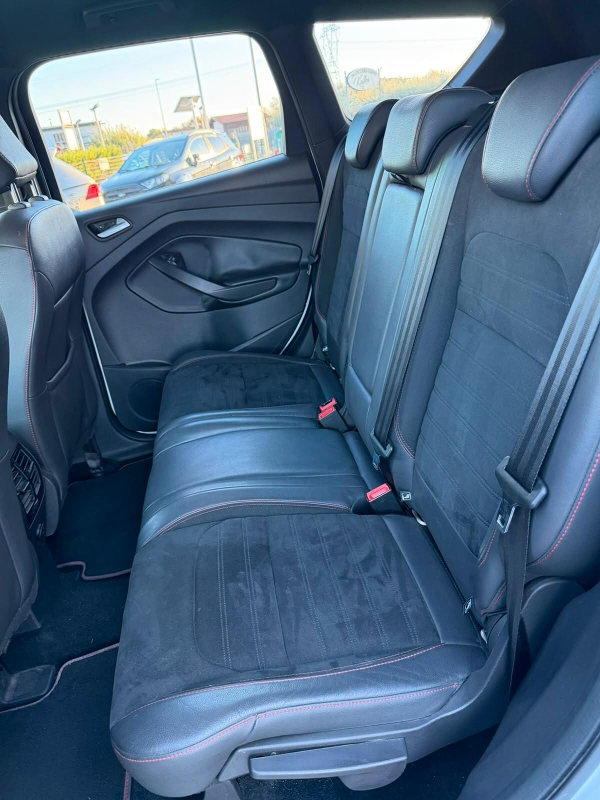 Ford Kuga 1.5 EcoBoost 120 CV S&S 2WD ST-Line