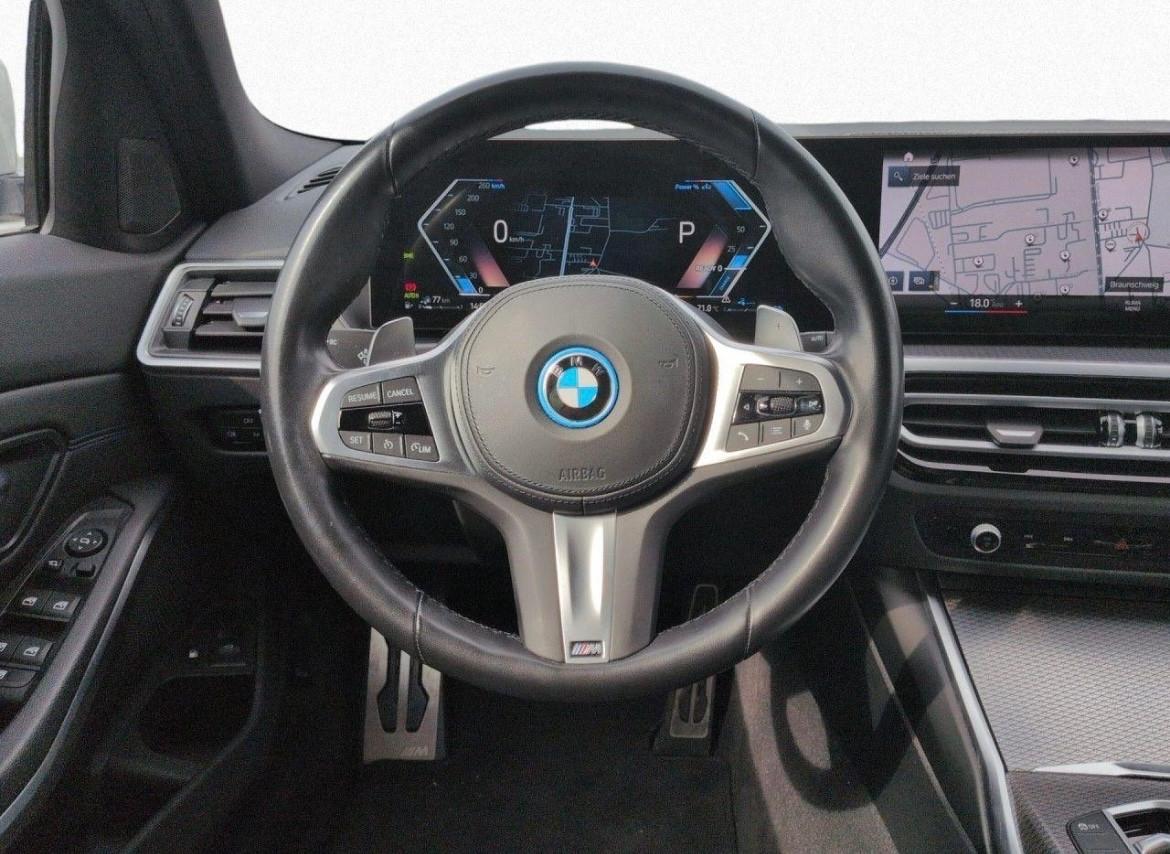 BMW 320 e Touring M SPORT