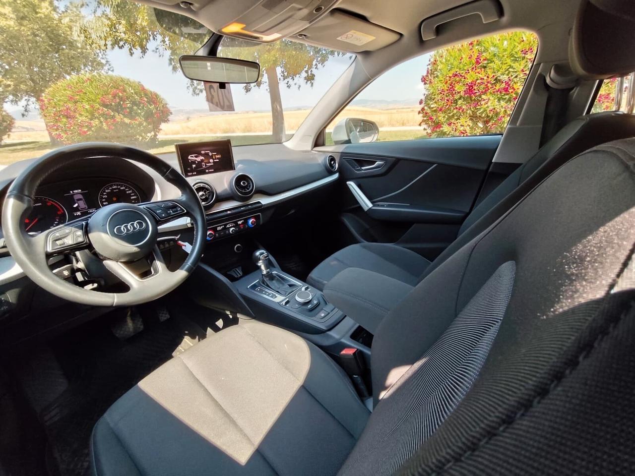 Audi Q2 30 TDI S tronic Business