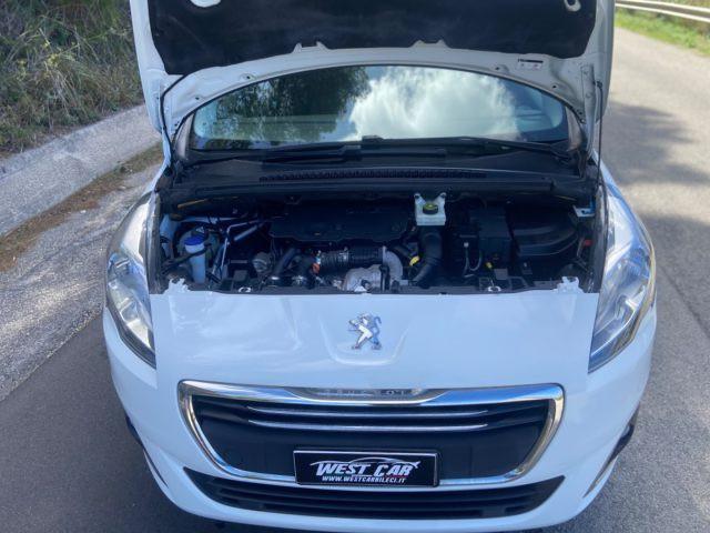 PEUGEOT 5008 1.6 HDi 115CV Allure