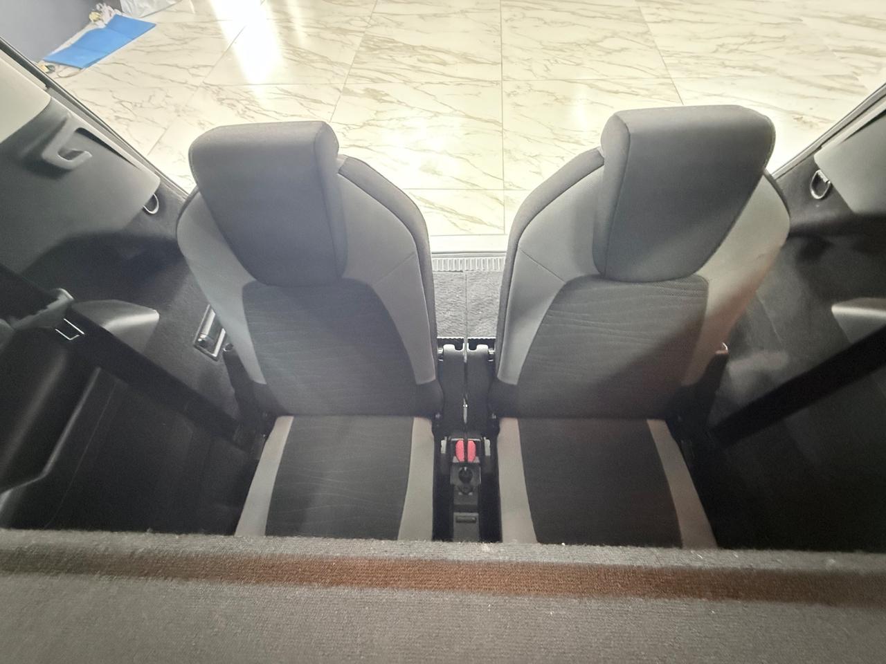 Citroen Grand C4 Picasso 1.6 e-HDi 115 Intensive