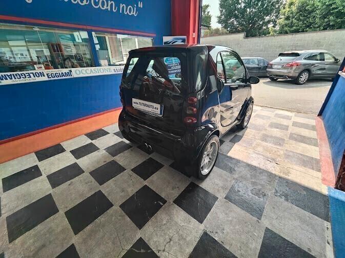 Smart ForTwo 700 coupé Brabus (55 kW)