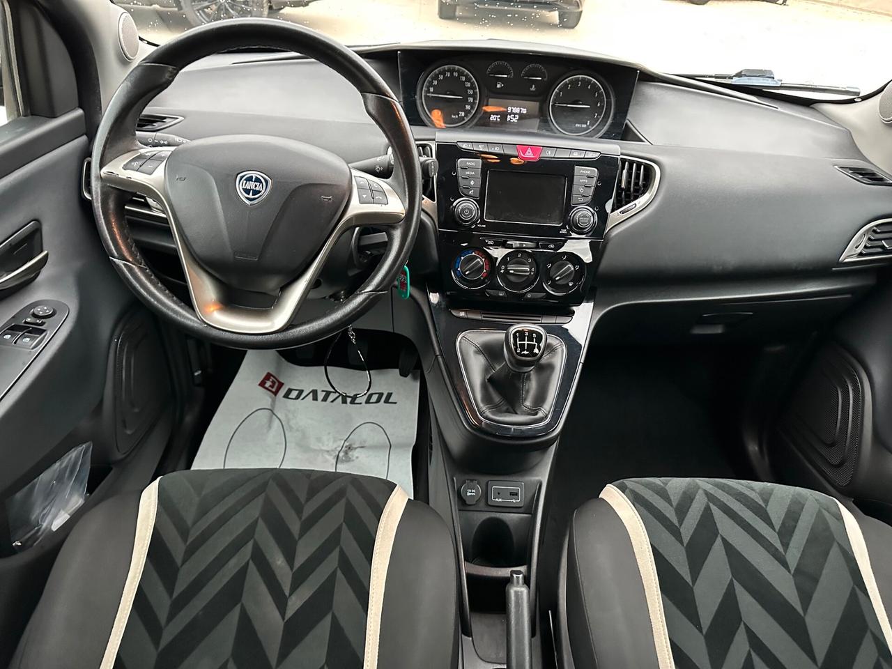 Lancia Ypsilon 1.2 69 CV 5 porte GPL Gold