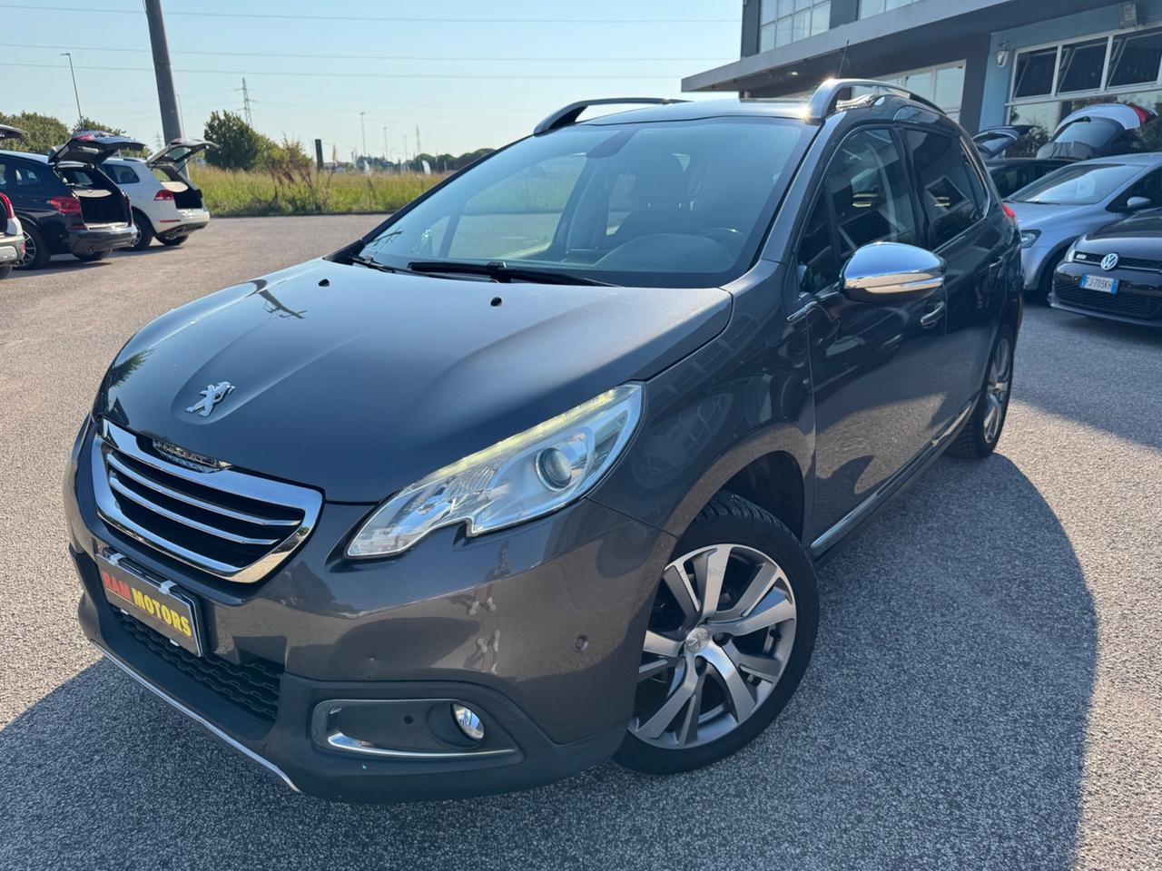 Peugeot 2008 1.6 e-HDi 92 CV Stop&Start Urban Cross NAVI PELLE TETTO