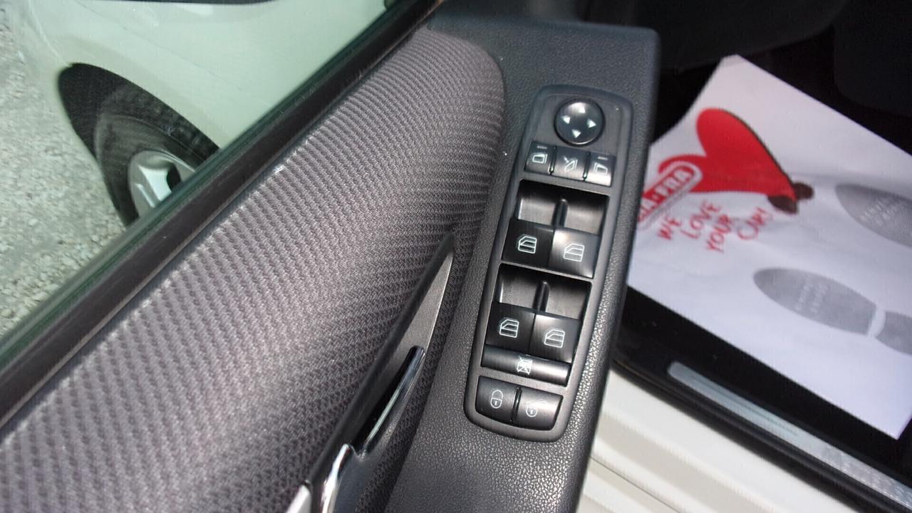 Mercedes-benz B 180 BlueEFFICIENCY Sport GPL