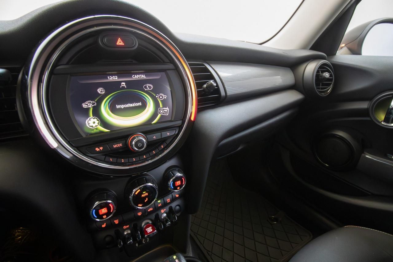 Mini Cooper 5 Porte 1.5 Auto 136cv