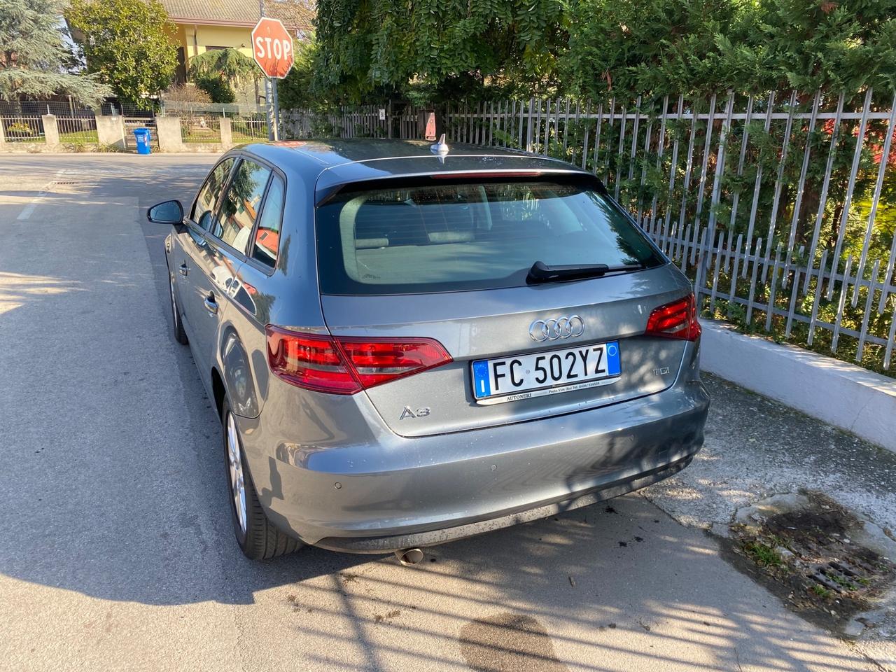 Audi A3 SPB 1.6 TDI clean diesel Ambition