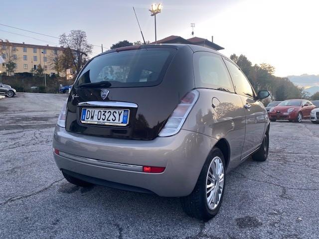 LANCIA YPSILON 1.2 ORO BICOLORE - NEOPATENTATO - GARANZIA EUROPEA MAPFRE