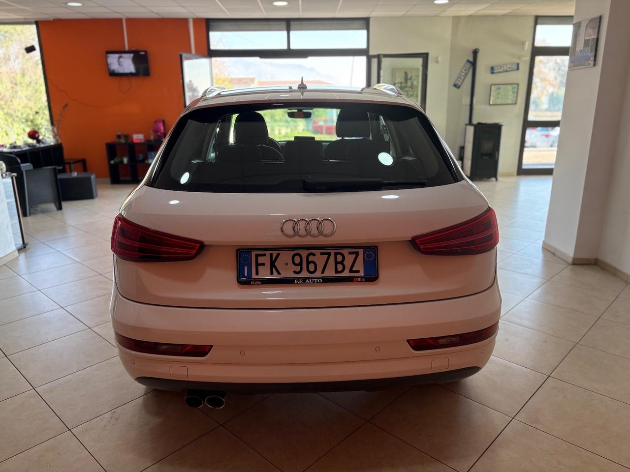 Audi Q3 2.0 TDI 120 CV Sport permuta e finanziamenti