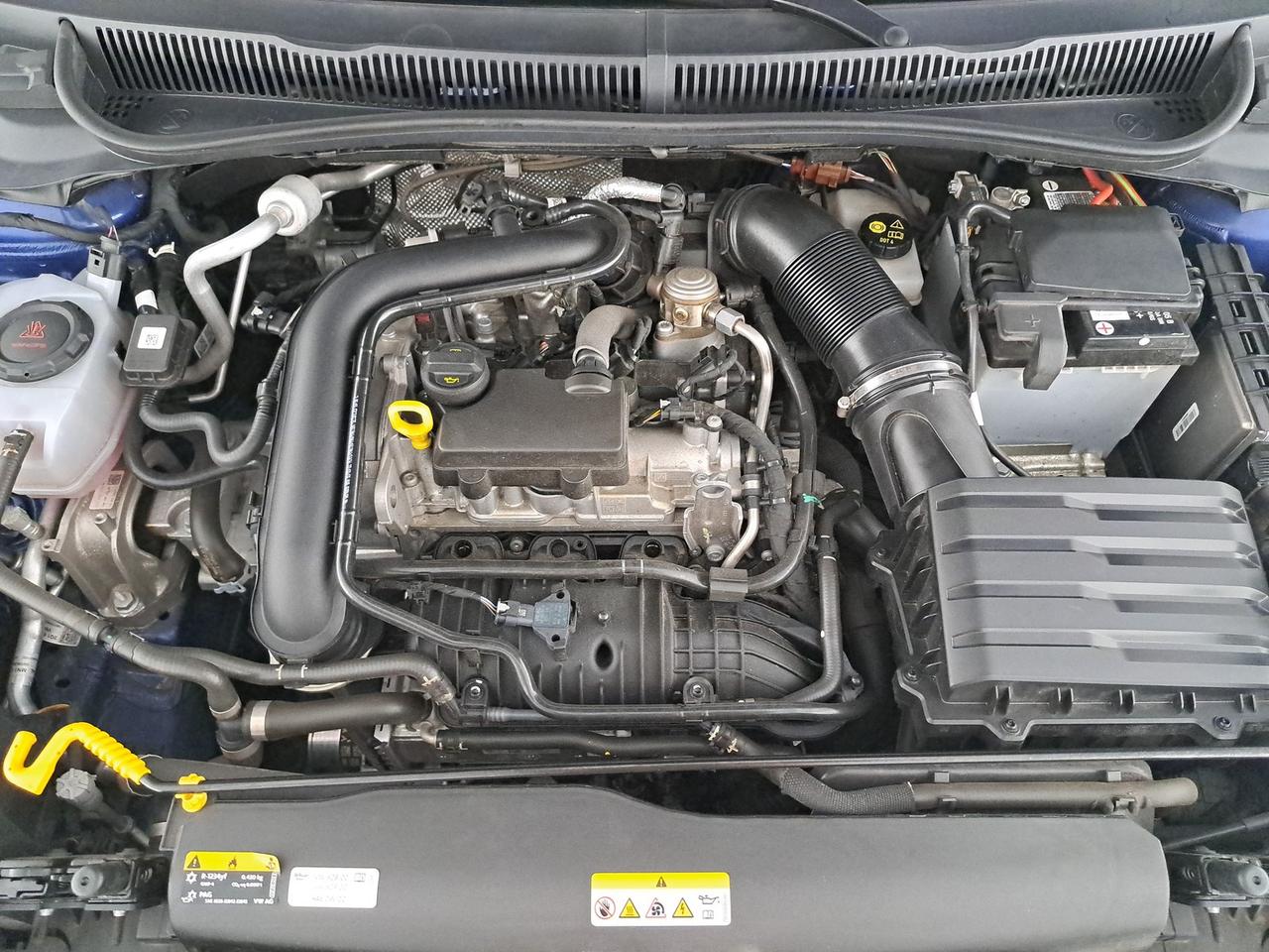 Volkswagen Taigo 1.0 tsi r-line 110cv