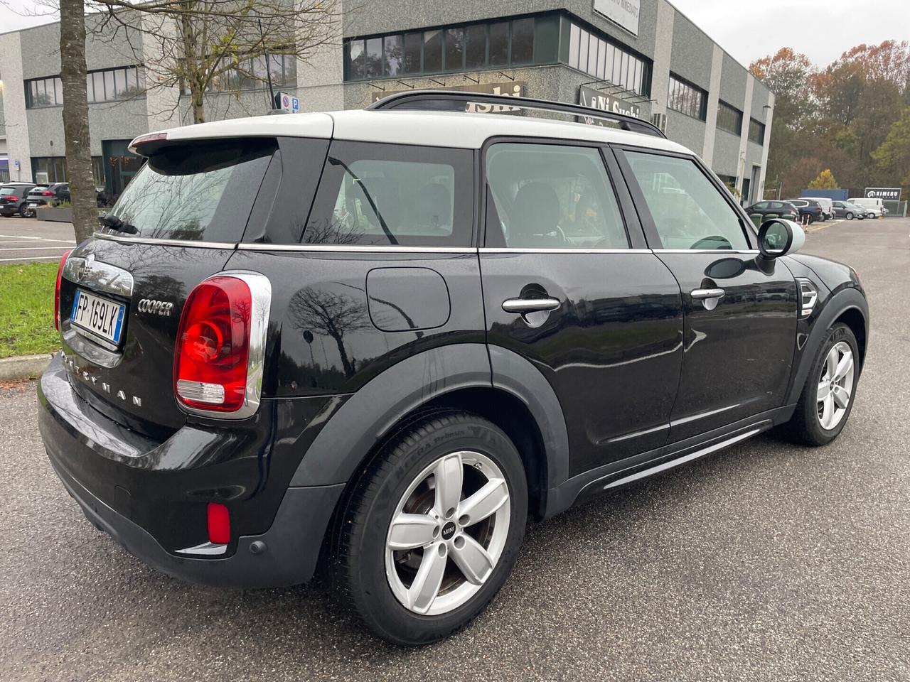 Mini Cooper Countryman 1.5 Countryman*Automatik*Cerchi*Neopatentai*