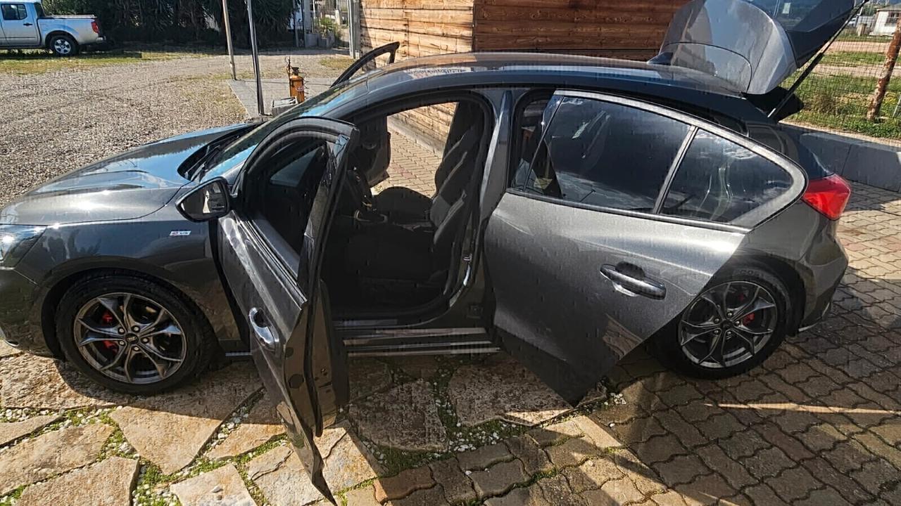 Ford Focus 1.0 EcoBoost Hybrid 125 CV 5p. ST-Line Design
